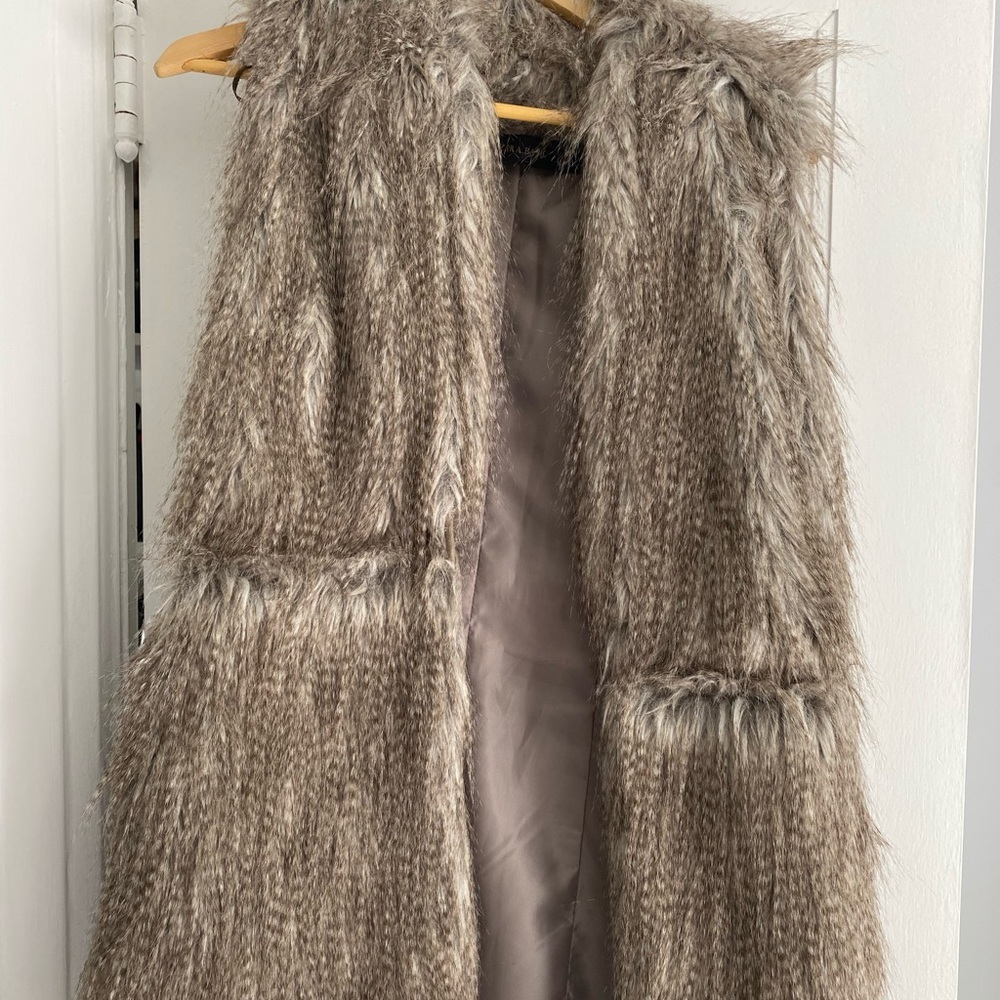 Zara faux fur vest